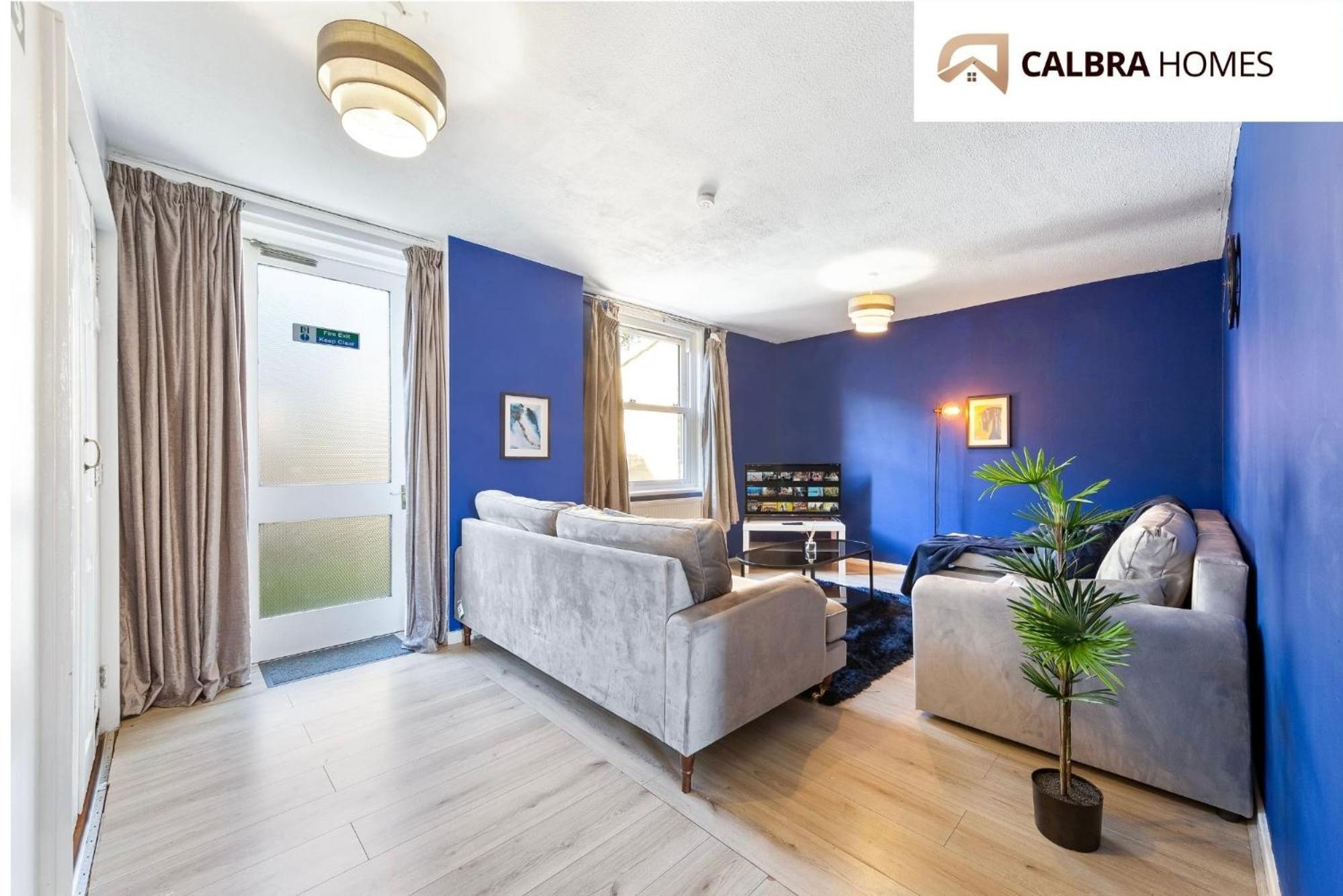 The Angel Garden Residence, A Sophisticated 3-bedroom Escape * Londra